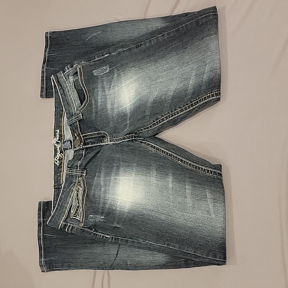 Request Jeans